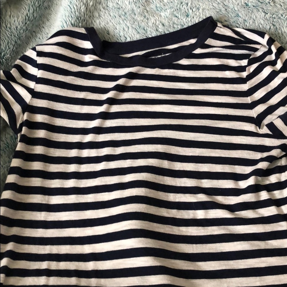 Aerie cropped t-shirt.